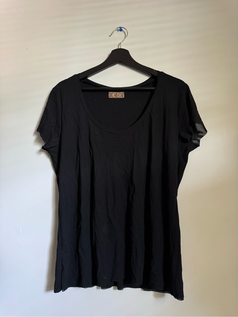Mossimo Supply Co. Black Scoop Neck Short Sleeve Tee